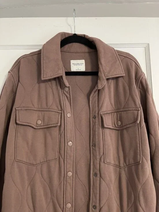 Abercrombie & Fitch Soft AF Quilted Shirt Jacket - Picture 1 of 8